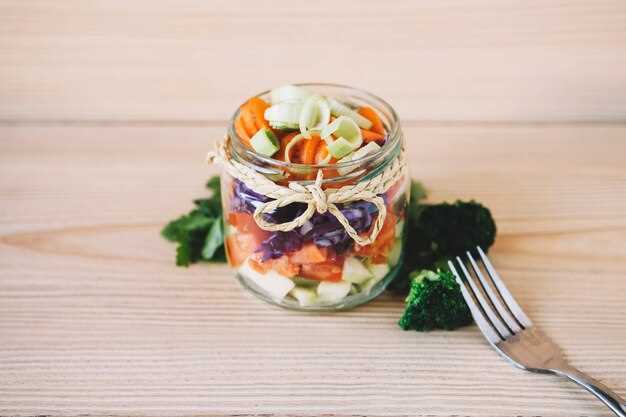 Салат из огурцов с укропом и лимоном