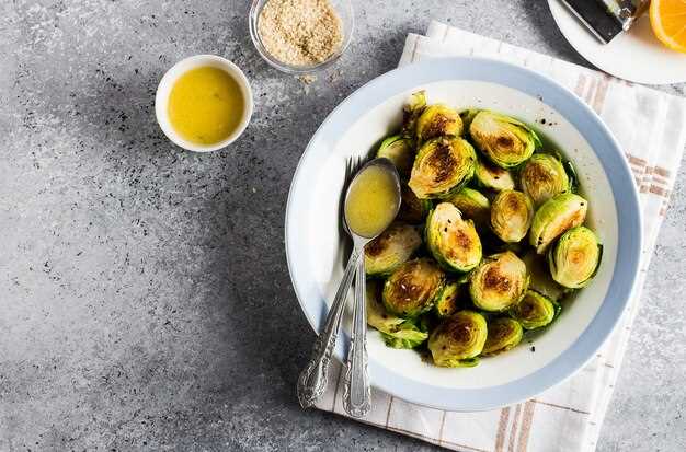 Салат с брюссельской капустой и орехами: пошаговая инструкция