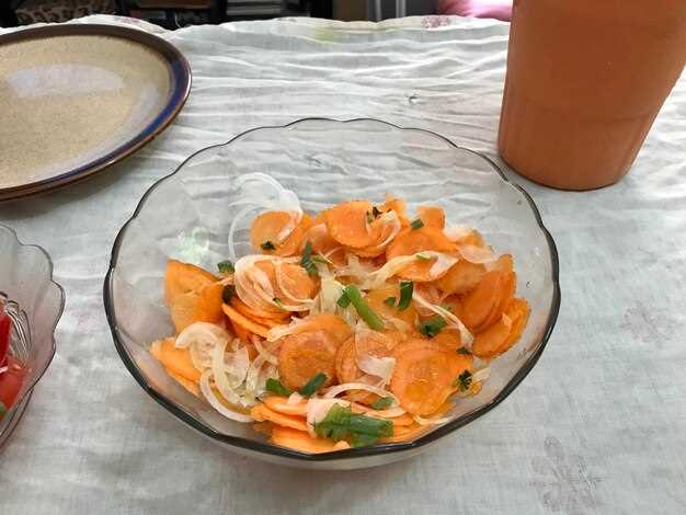 Острый морковный салат с чесноком и перцем